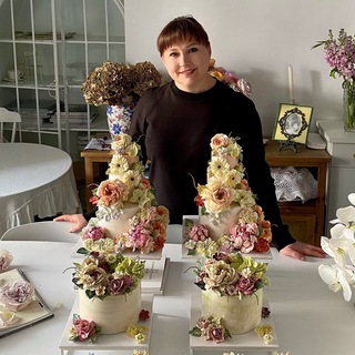 АМИНА ЭСКИЕВА