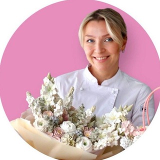 КРЕМОВЫЕ И ЗЕФИРНЫЕ ЦВЕТЫ С ЕЛЕНОЙ ТУГАНОВОЙ