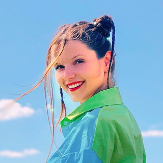 КРИСТИНА DESIGN.KRISTALL  ШКОЛА ДИЗАЙНА • КУРСЫ ПО ИНФОГРАФИКЕ ДЛЯ WILDBERRIES И OZON • КАРТОЧКИ ДЛЯ МАРКЕТПЛЕЙСОВ • ГРАФИЧЕСКИ