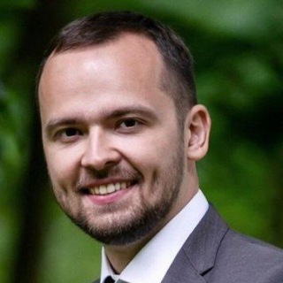 ОЛЕГ КУЗЬМИЧЕВ