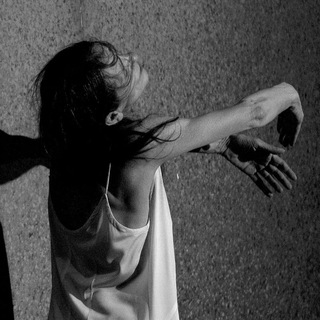 DANCE WRITING & RESEARCH