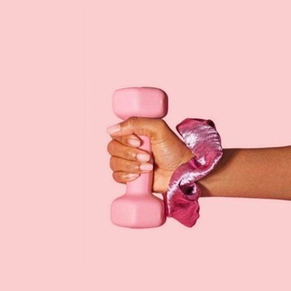 С ПРЯМОЙ СПИНОЙ