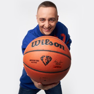 КОЛЯ СМОТРИТ НБА