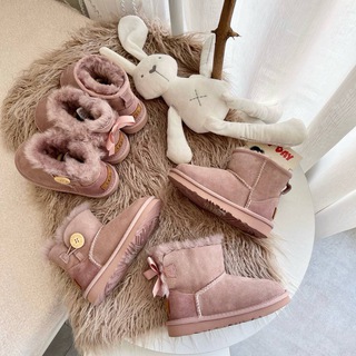 ОДЕЖДА И ОБУВЬ ДЛЯ МАЛЫШЕЙ