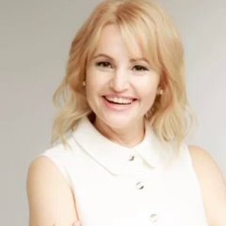 ЖЕНЩИНЫ ЛЮБВИ И ПРИЗВАНИЯ