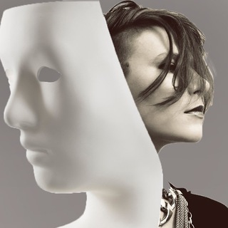 ИНТЕРЬЕРЩИЦА