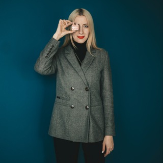 БЛОНДИНКА РИЭЛТОР