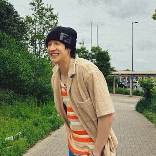 CHANNIE IS HERE  (CHAN’S BUBBLE)