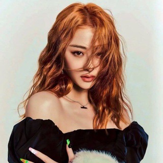 HUH YUNJIN | LE SSERAFIM