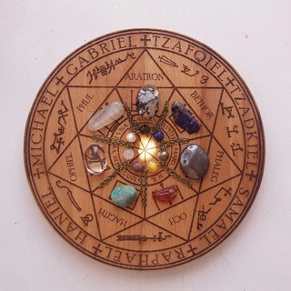 КАРТЫ, КАМНИ, ДВА КОЛЬЦА.