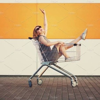 У МАМЫ В КОРЗИНЕ 