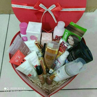 BRAND(BYUJITERIYA,KOSMETIKA, SOMKA,AYOLLARGA KOYLAKLAR,UY ROZGOR BUYUMLARI)