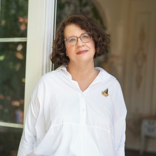 ЛЮДМИЛА ПЕТРАНОВСКАЯ