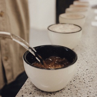 НЕВЕЖЕСТВЕННЫЙ ОБЖАРЩИК