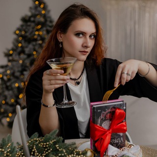 ОЛЯ, ЕСТЬ ЧЕ ПО КНИГАМ?