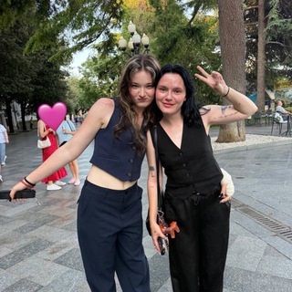 С СЕКИРОЙ 