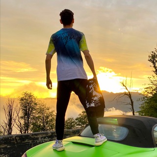 РУСТАМ РУСТАМОВ